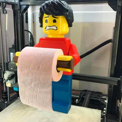 Giá đỡ giấy vệ sinh hình lego mặt sợ hãi