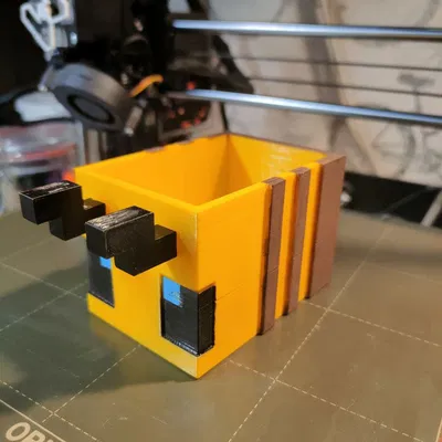 Chậu Minecraft hình Ong