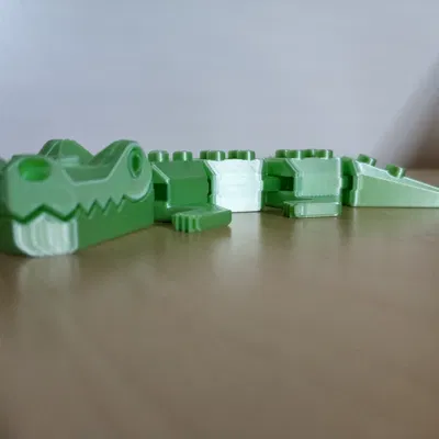 Brick-Flexi-Gator và Flexi-Gator-M81-Remix