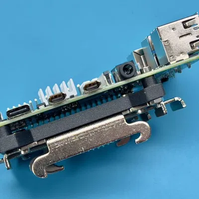 Giá đỡ ray DIN cho Raspberry PI 4 SSR