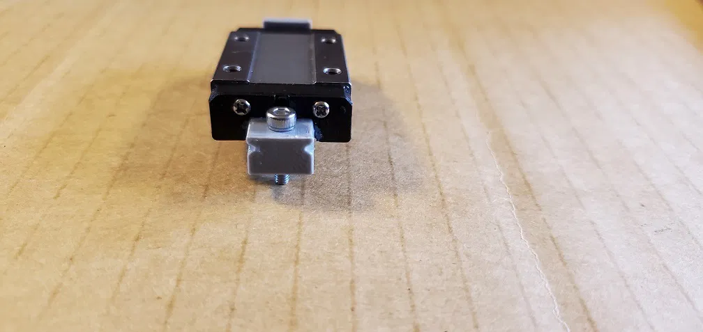 Hộp đựng bánh xe ray trượt tuyến tính - Image 3