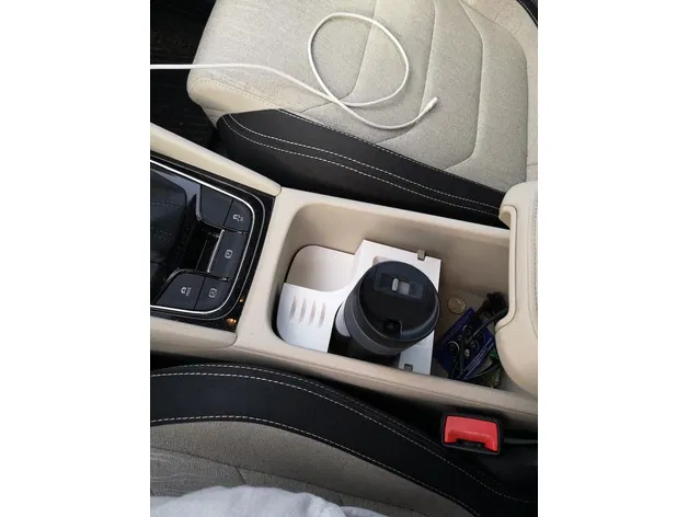 Škoda Kodiaq - Giá đỡ cho iqos+heats+kambukka+thẻ+tiền xu+bật lửa - Image 1