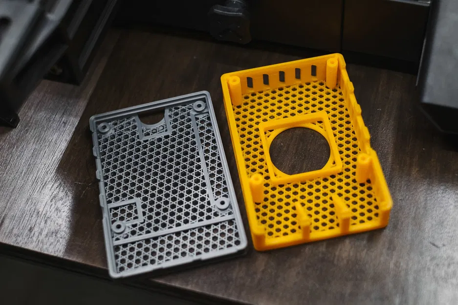 Vỏ Raspberry Pi 4B Tham số (quạt 30mm) có chân đế dọc - Image 3