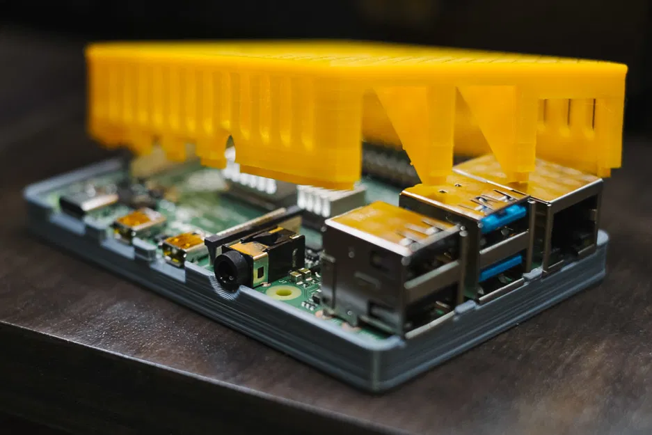 Vỏ Raspberry Pi 4B Tham số (quạt 30mm) có chân đế dọc - Image 10