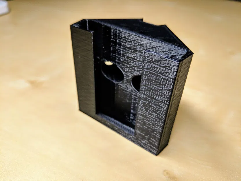 Giá đỡ góc cho Wyze Cam - Image 2