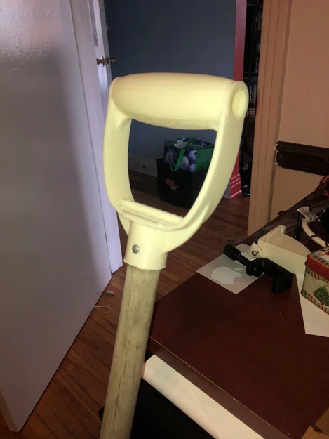 Tay Cầm Xẻng - Image 1