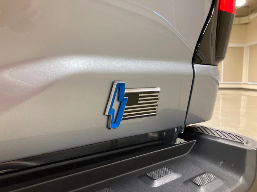 Nam châm Tủ lạnh Biểu tượng Cửa hậu 2022 FORD F-150 Lightning - Image 4