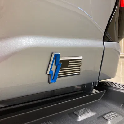 Nam châm Tủ lạnh Biểu tượng Cửa hậu 2022 FORD F-150 Lightning