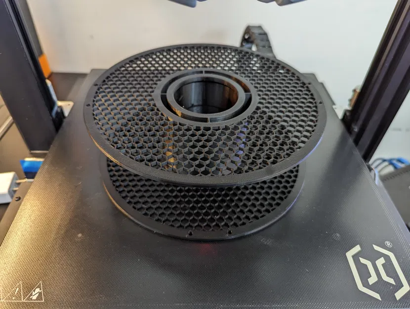 Giá Đỡ Ống Chỉ Tái Sử Dụng Bambu Lab Hex Remix - Image 1