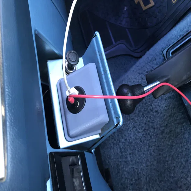 Bộ chuyển đổi USB và Aux cho Khay gạt tàn Chevy Square Body K5 Blazer - Image 3