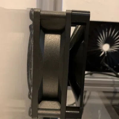 Bộ khuếch tán Quạt 80mm Tấm chắn Vỏ máy