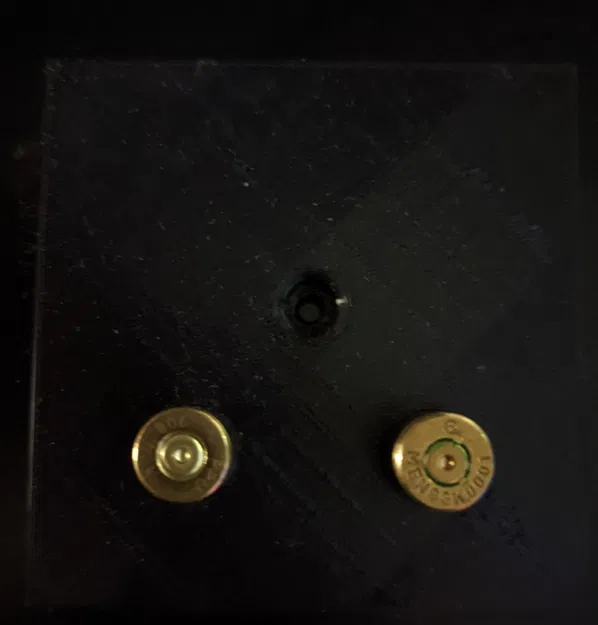 Giá Treo Tường Huy Hiệu Thách Đấu - Image 2