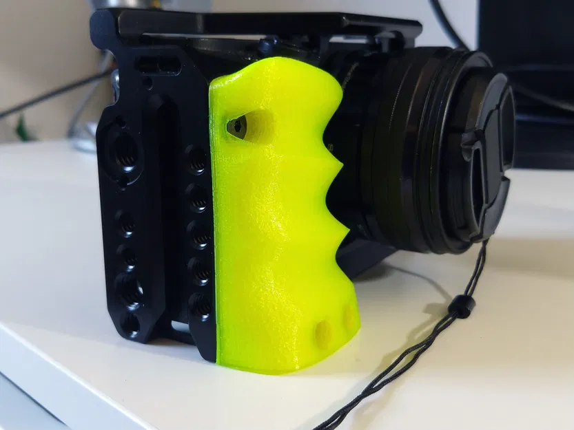 Smallrig Tay Cầm Ergonomic Cho Sony a6000/a6300/a6400 - Image 2