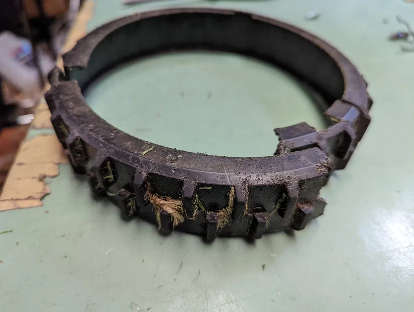 Bánh xe thay thế cho máy cắt cỏ robot Gardena R40Li - Image 4