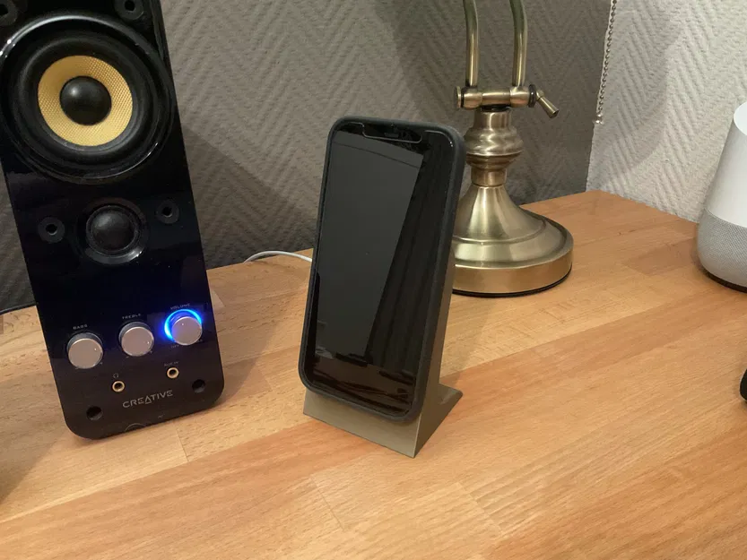 Giá đỡ đơn giản cho bộ sạc Magsafe iPhone 12 - Image 4