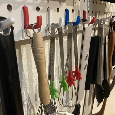 Móc bảng ghim Pegboard Hook