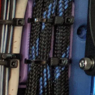 Giá Đỡ Dây Rút Ray DIN