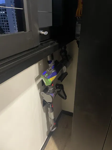 Giá treo tường Dyson v12 có thanh đỡ dưới (lỗ M4) - Image 4