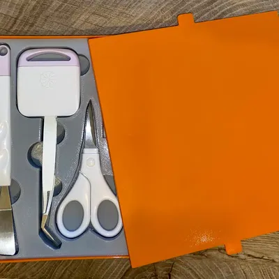 Hộp đựng dụng cụ Cricut