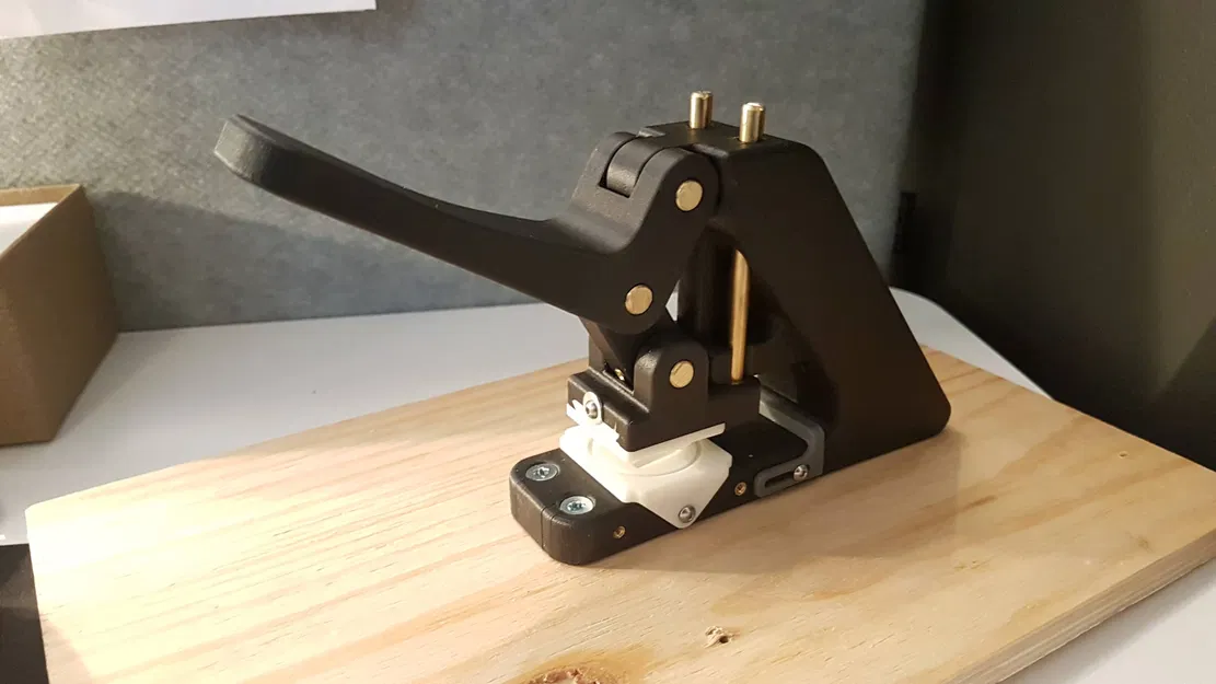 Máy dập nổi tùy chỉnh - Image 2