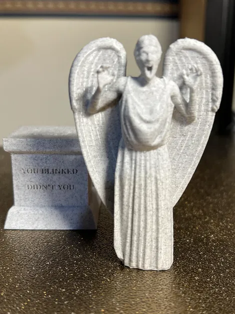 Thiên thần Khóc có Đế (mô hình riêng biệt) - Image 1