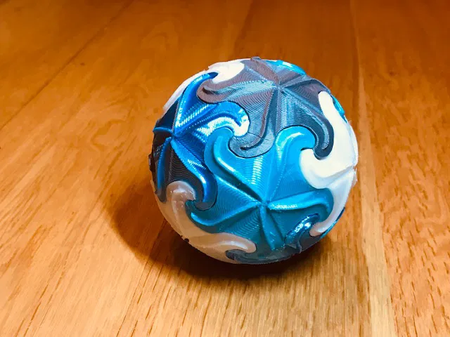 Mẫu trang trí sao Escher - Image 1