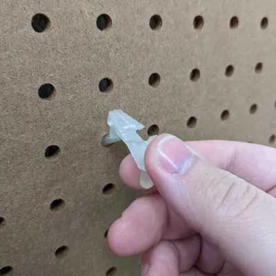 Sy's Peglock - Hệ thống Pegboard khóa