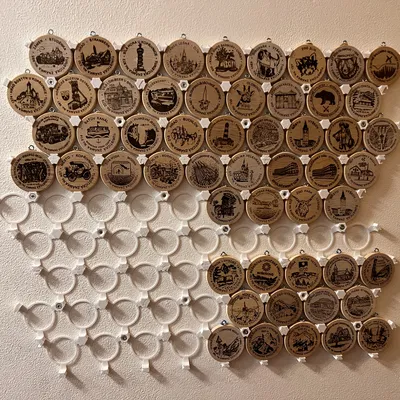 Bảng treo tường cho huy hiệu du lịch bằng gỗ