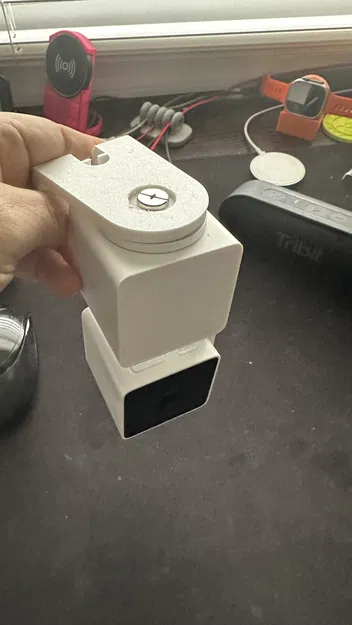 Giá đỡ Wyze Pan v3 và OG có nắp chắn mưa/tuyết - Image 1