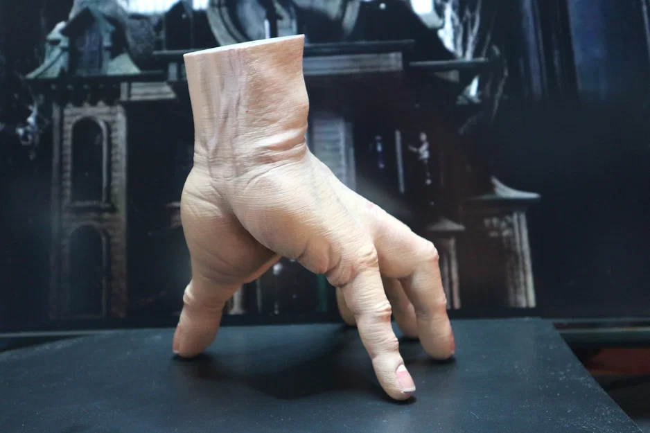 Mô hình "Thing" Gia đình Addams - Image 2