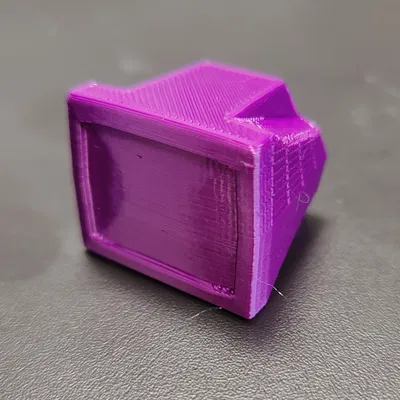 Đầu Lucky 13 hình TV