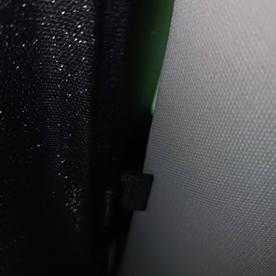 Kẹp giữ cửa sổ trời Tesla