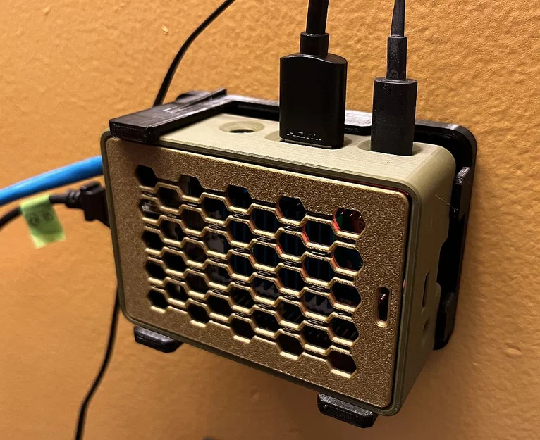 Giá treo tường cho Raspberry Pi 3/4 B+ và Hộp Le Potato - Image 1