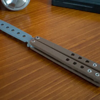 Dao bướm Benchmade 62 ốc M3