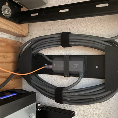 Giá đỡ quấn cáp Starlink