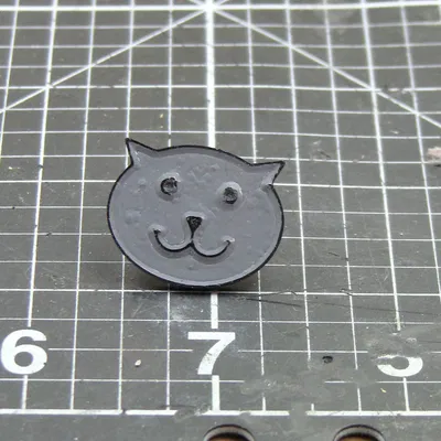 Ghim cài đầu mèo men