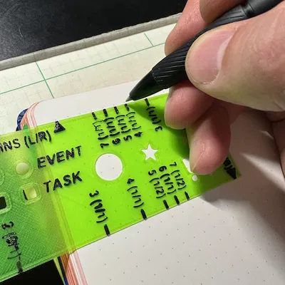 Thước Kẻ Nhật Ký Tùy Chỉnh