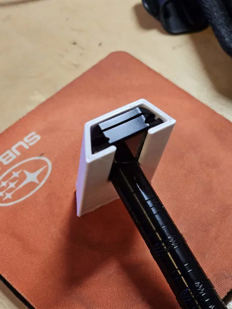 Vỏ bảo vệ lưỡi dao du lịch cho dao cạo râu an toàn Henson AL13 - Image 1