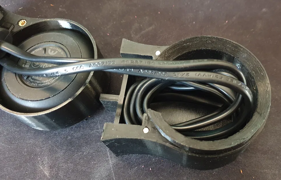 Giá đỡ sạc OralB iO trên ổ cắm Schuko (Chuẩn Đức) - Image 7