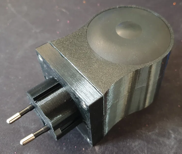 Giá đỡ sạc OralB iO trên ổ cắm Schuko (Chuẩn Đức) - Image 8