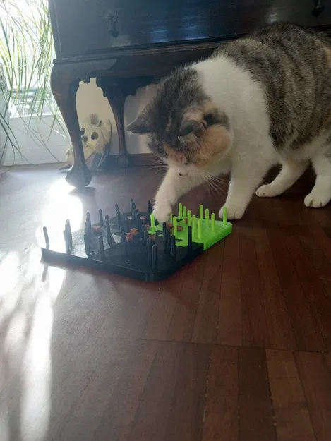 Mô hình đồ chơi cho mèo: Bàn chơi có chốt - Image 1