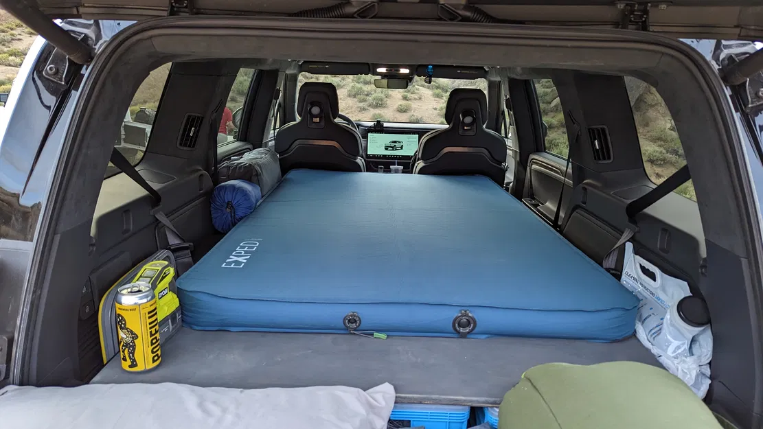 Bệ Ngủ Rivian R1S - Image 6