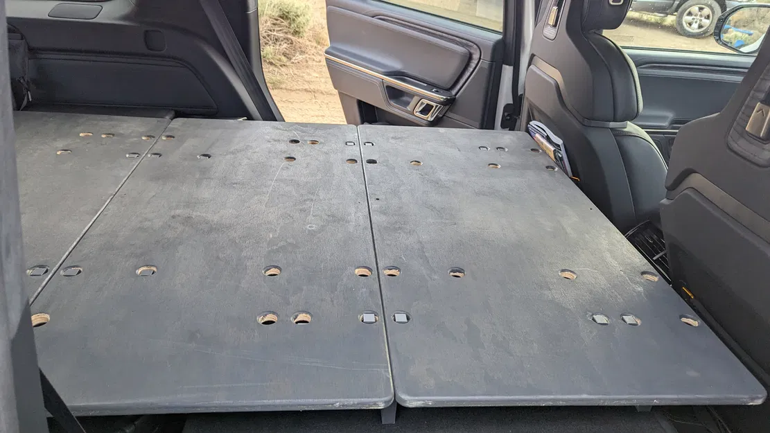 Bệ Ngủ Rivian R1S - Image 8