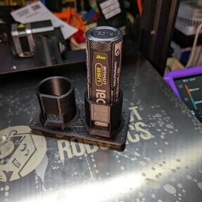 Giá đỡ pin Ryobi USB Lithium - Đế Gridfinity