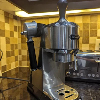 Giá đỡ tay lọc cho DeLonghi Dedica