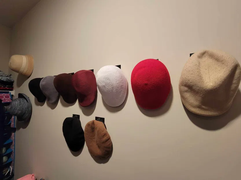 Giá Treo Nón - Image 1