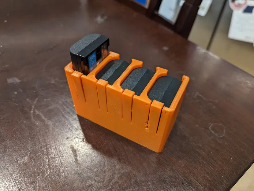 Giá đỡ pin Canon LP-E6 (Nhiều kích cỡ hơn) - Image 1