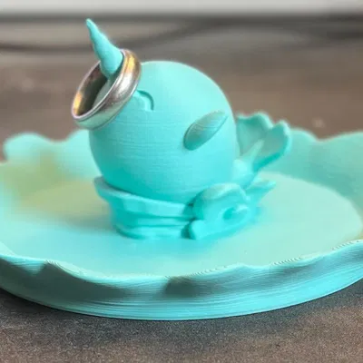 Mô Hình Kỳ Lân Biển Dễ Thương Và Giá Đỡ Nhẫn