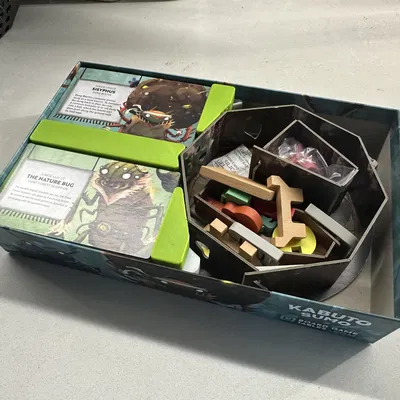 Hộp đựng thẻ kèm khay Kabuto Sumo