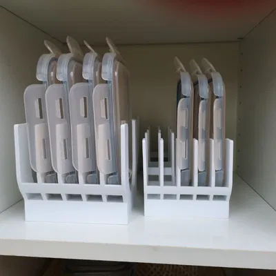 Giá Đỡ Nắp Hộp Tupperware (Tổ Chức Nhà Bếp)